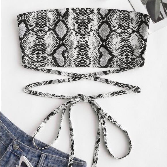 ZAFUL Criss Cross Snake Print Bandeau Crop Top - Picture 1 of 7